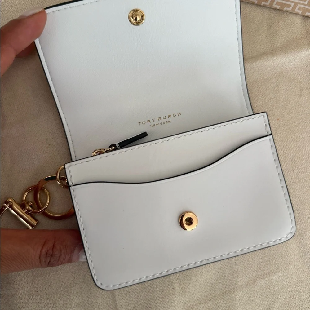 New Tory Burch 215+! EMERSON PERFORATED FLAP CARD CASE  WHITE